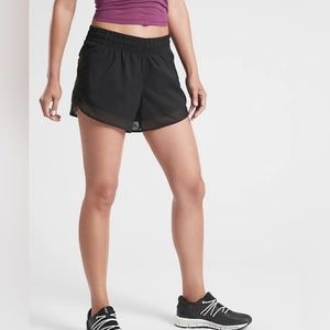 Athleta Mesh Racer Run 4” Shorts